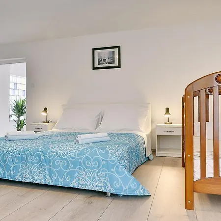 Mit Grossem Garten Und Grillbereich * Valtura