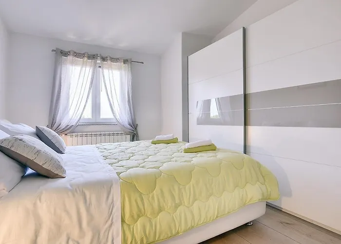 Mit Grossem Garten Und Grillbereich Apartment *